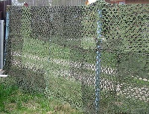 как сделать забор из сетки-рабицы непрозрачным 