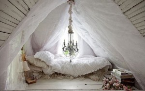 Дизайн дачной спальни